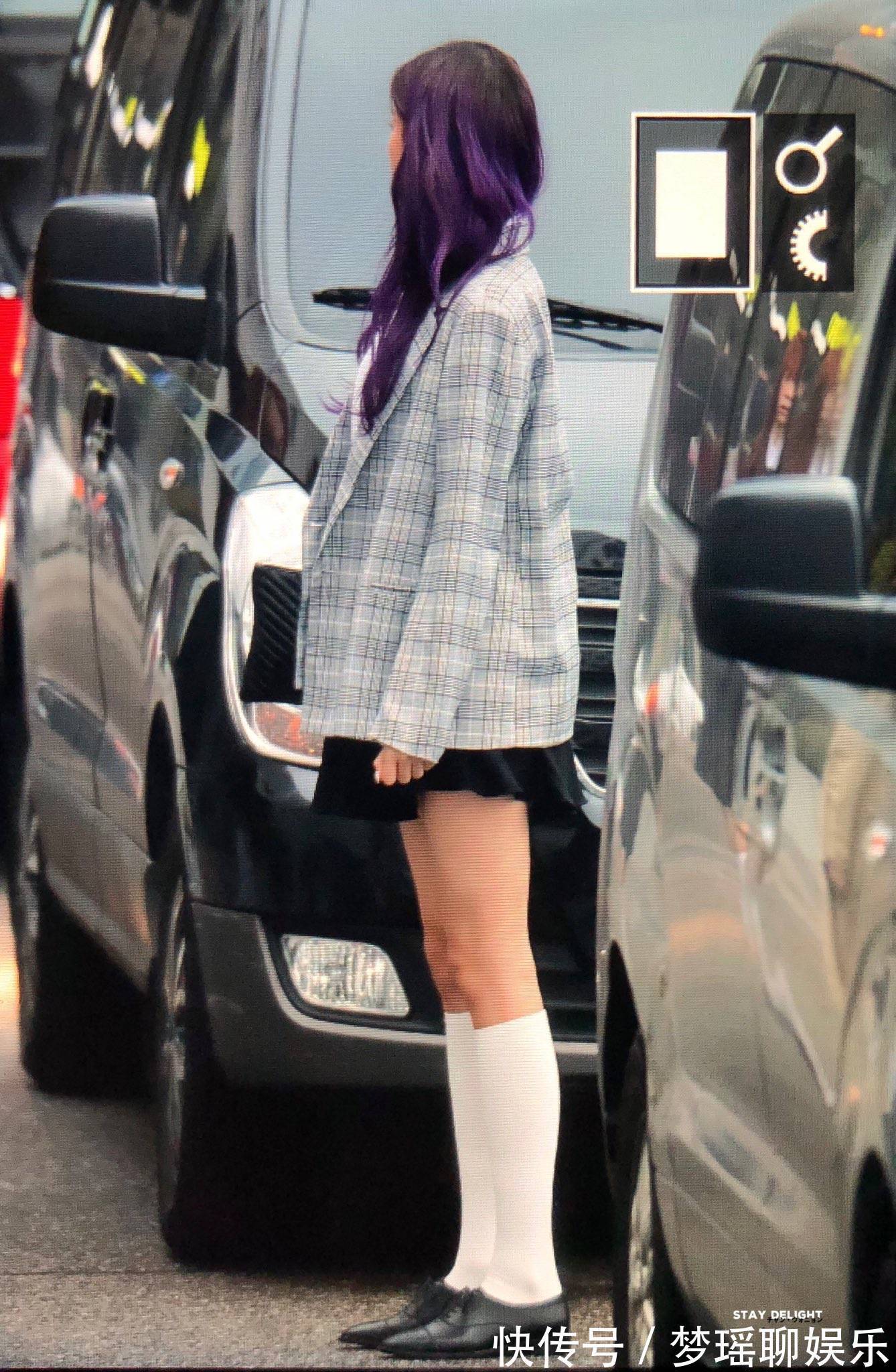 快乐女生|张元英才是真正的南韩腿精,穿包臀牛仔裤秀漫画腿,哪里像15岁