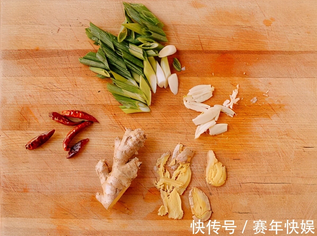 高蛋白|粤式酸菜鱿鱼,低脂肪,高蛋白,香辣下饭真好吃