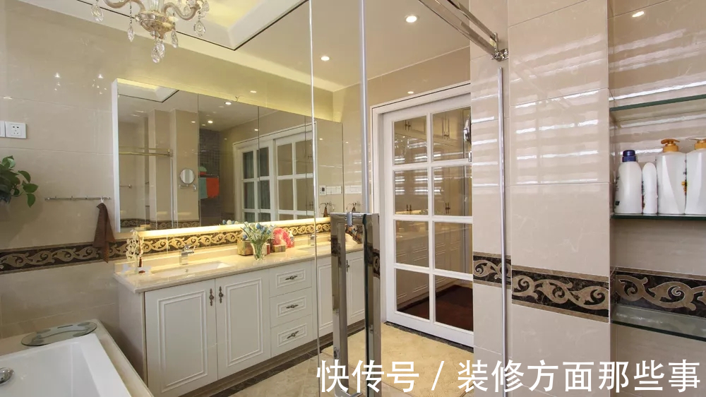 欧式|128平欧式风三居室,温馨米色融入精致高雅的蓝就是亮眼