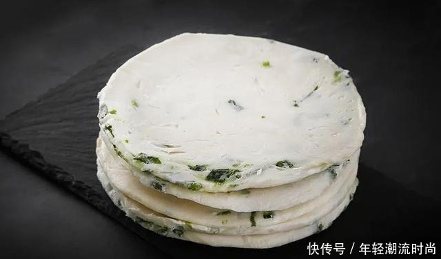 不和面不放油，3分钟吃到葱油饼！够酥、够香、够味！