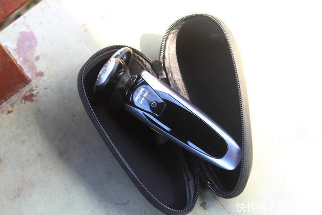 翻开包包给你看,短途出行都带些什么?超级实用的随身好物分享!