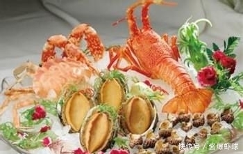 尿酸|专家提醒:痛风患者不宜吃五类食物!中医有一招,治疗痛风很简单