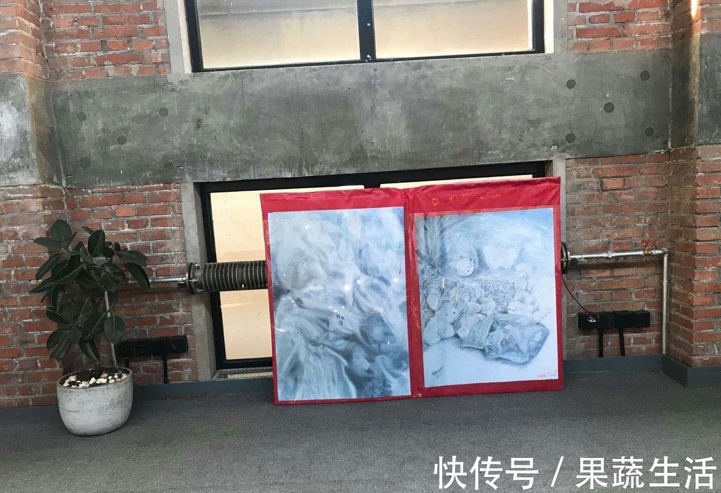 绘画|揭晓装置绘画《墟.灵沼》含蓄外表下的透光真相....赵美舒给画放了led灯