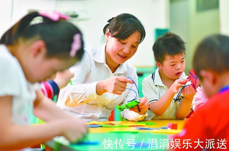 班级群|孩子少一只手臂,妈妈在班级群发长文,家长们的反应温暖人心