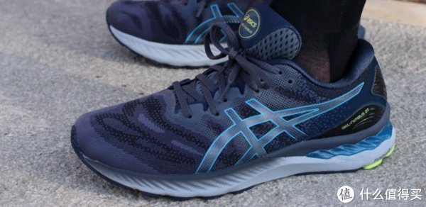 慢跑 跑了40公里后,才发现索康尼和亚瑟士差距,竟然这么大!