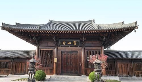 全国唯一全部采用红木搭建的寺庙耗资8亿可屹立千年不倒