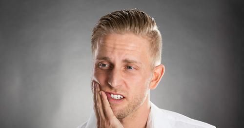 主动脉|吃鱼的时候鱼刺卡喉,常用的三招都错误,医生教给你正确招式