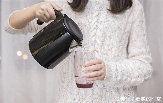 身体|只喝烧开的自来水，不喝桶装水、不买矿泉水，身体最后会咋样