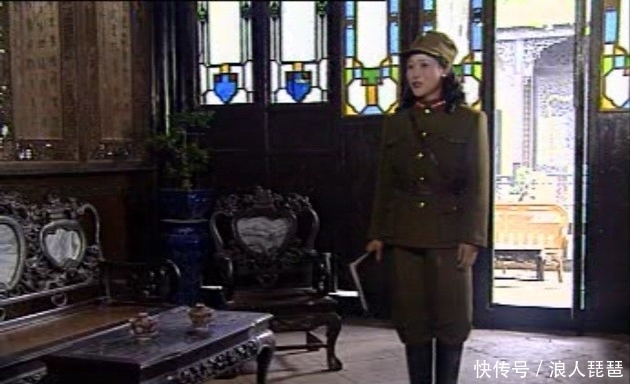 看完|历史上蒋介石身边真实的女副官，看完让人惊讶