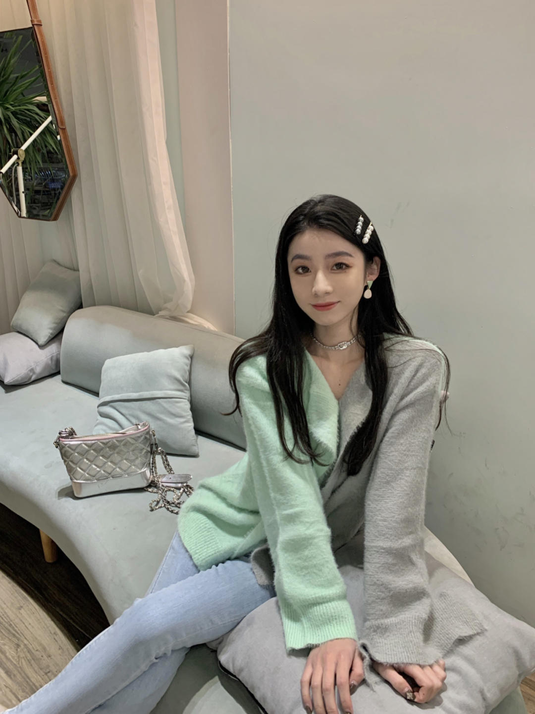 针织衫|今年秋天最流行“韩系学姐风”,掌握几类实用技巧,让你轻松展现熟女气质