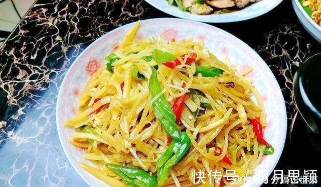 香菇片|看看我花1小时做的晚餐，成本10元钱，做了4道菜，全家吃得肚子圆