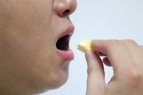 咀嚼|有些人越长越丑是怎么回事?不想变丑,这四个习惯尽早改掉