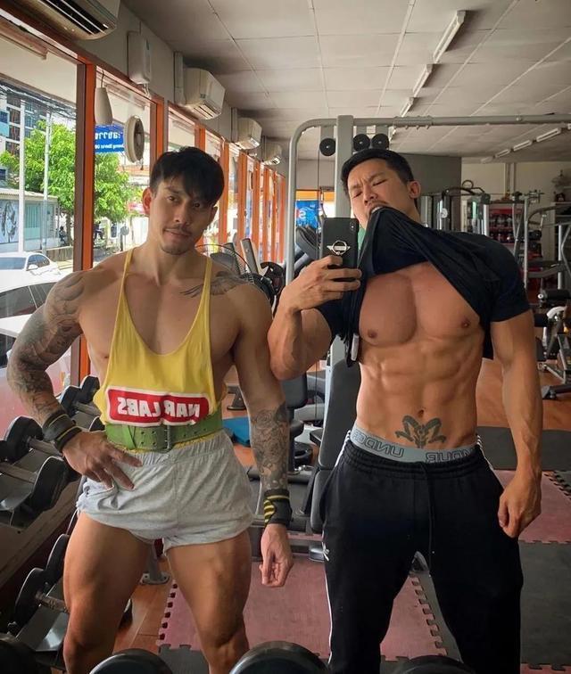 强壮|最帅肌肉和尚,还拥有一身强壮的肌肉,让人羡慕不已!