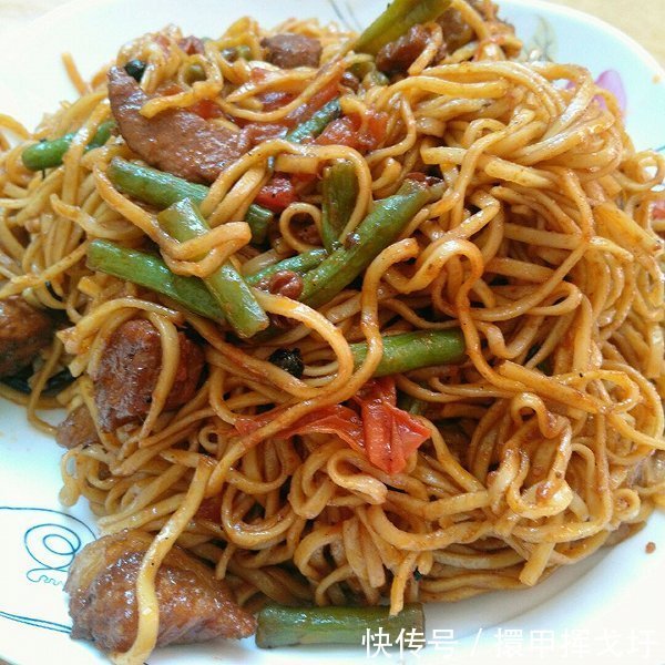 蒸面条很多人都做错了今天老厨师教你,保准蒸出来面条柔软好吃