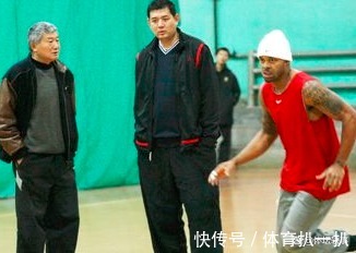 外教|逍遥王巩晓彬的篮球人生，与山东男篮2个教练的恩怨过往