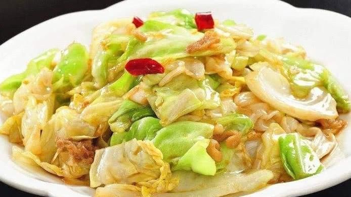 脆嫩|炒包菜时,这“两样料”不能少,否则包菜不脆嫩也不香!