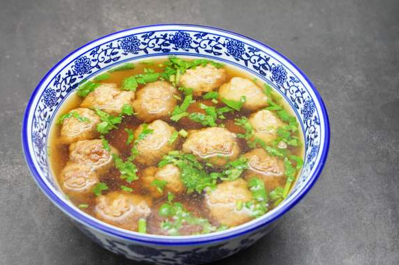 不管做啥丸子，这4点要牢记，丸子筋道可口，弹性十足，不输买的