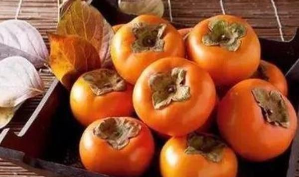 医生从不吃的4种水果,再馋也要忍住,越吃”湿气“越重