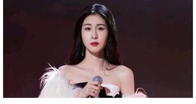 張碧晨|《好聲音2021》首播收視登頂，八位導(dǎo)師喧賓奪主，學(xué)員特色不明顯