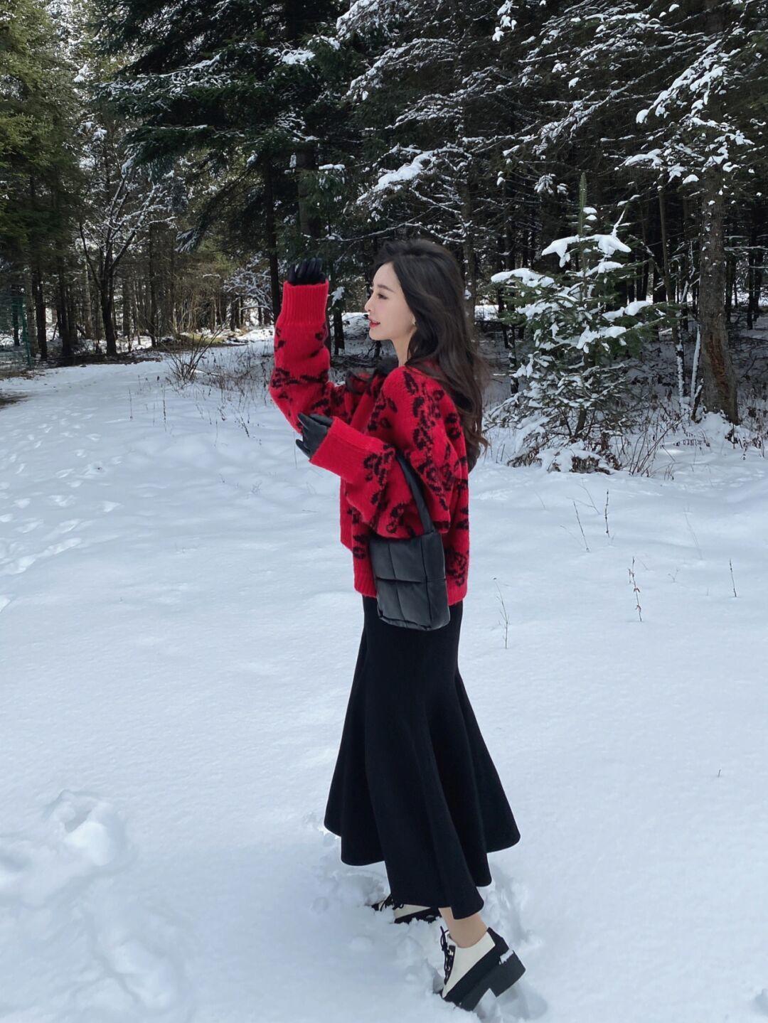 莫兰迪|这才是熟女该有的“毛衣”搭配,建议借鉴4个实用款,真美