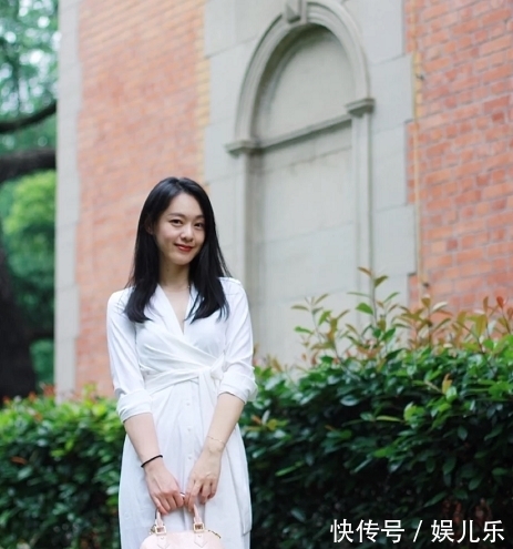 穿衣风格 三十岁的女人想更漂亮，好好护肤是其一，做到这五点才能内外兼修