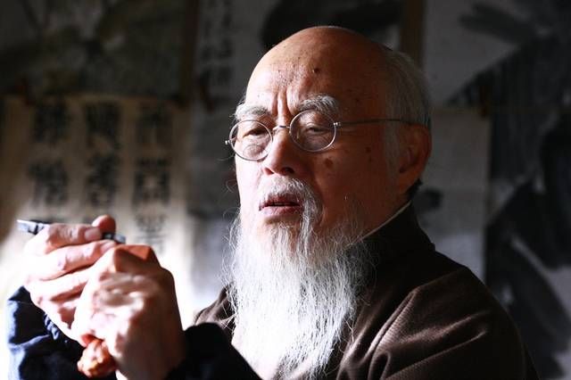樱桃|友人送一筐樱桃,他画一碟回赠,都说他小气,如今买2048万
