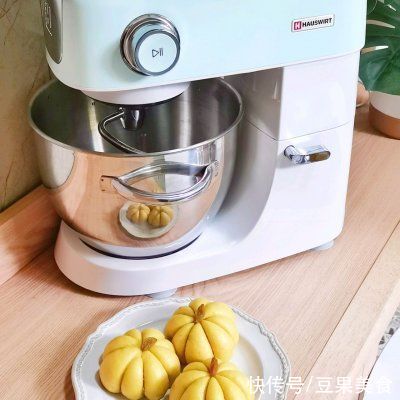 豆沙|不需要模具，一次成功的豆沙南瓜包