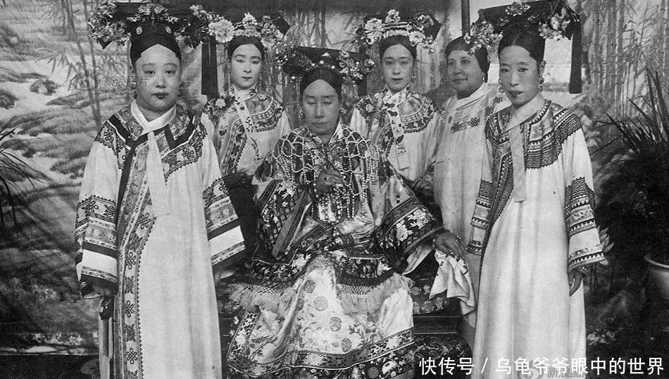 不堪|清朝老照片中的皇妃，为什么大多丑陋不堪？