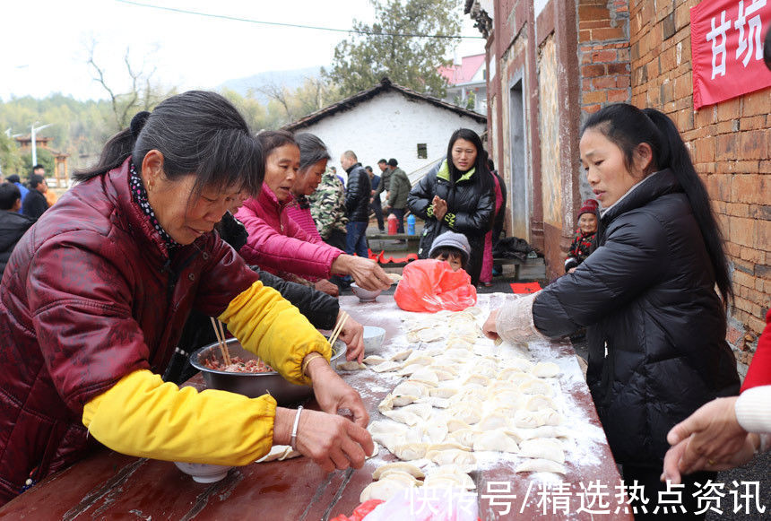 新年|江西东乡：贺新年共话鱼水情