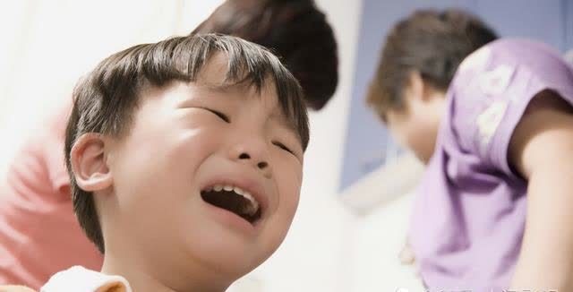 教育|教育男孩,再生气也有两大底线不能碰,否则再好的娃都易养“废”