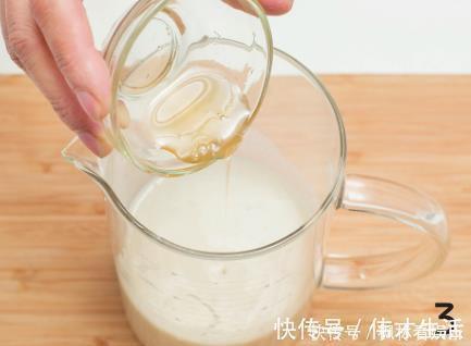 果汁|这两种食材打成果汁,不加糖也能又香又甜,特别适合晚餐喝