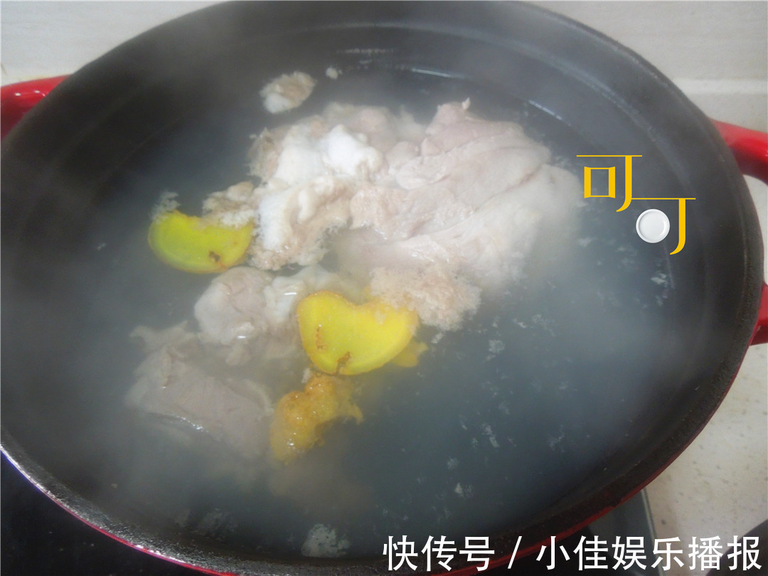 肉香满溢的蹄髈烧法,笋干和木耳更受欢迎,炖一锅一家人吃两餐