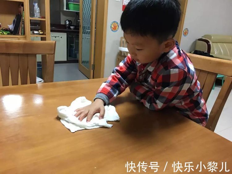 小聪明|总在这3件事上“投机取巧”的孩子,格局很小,长大多半没出息