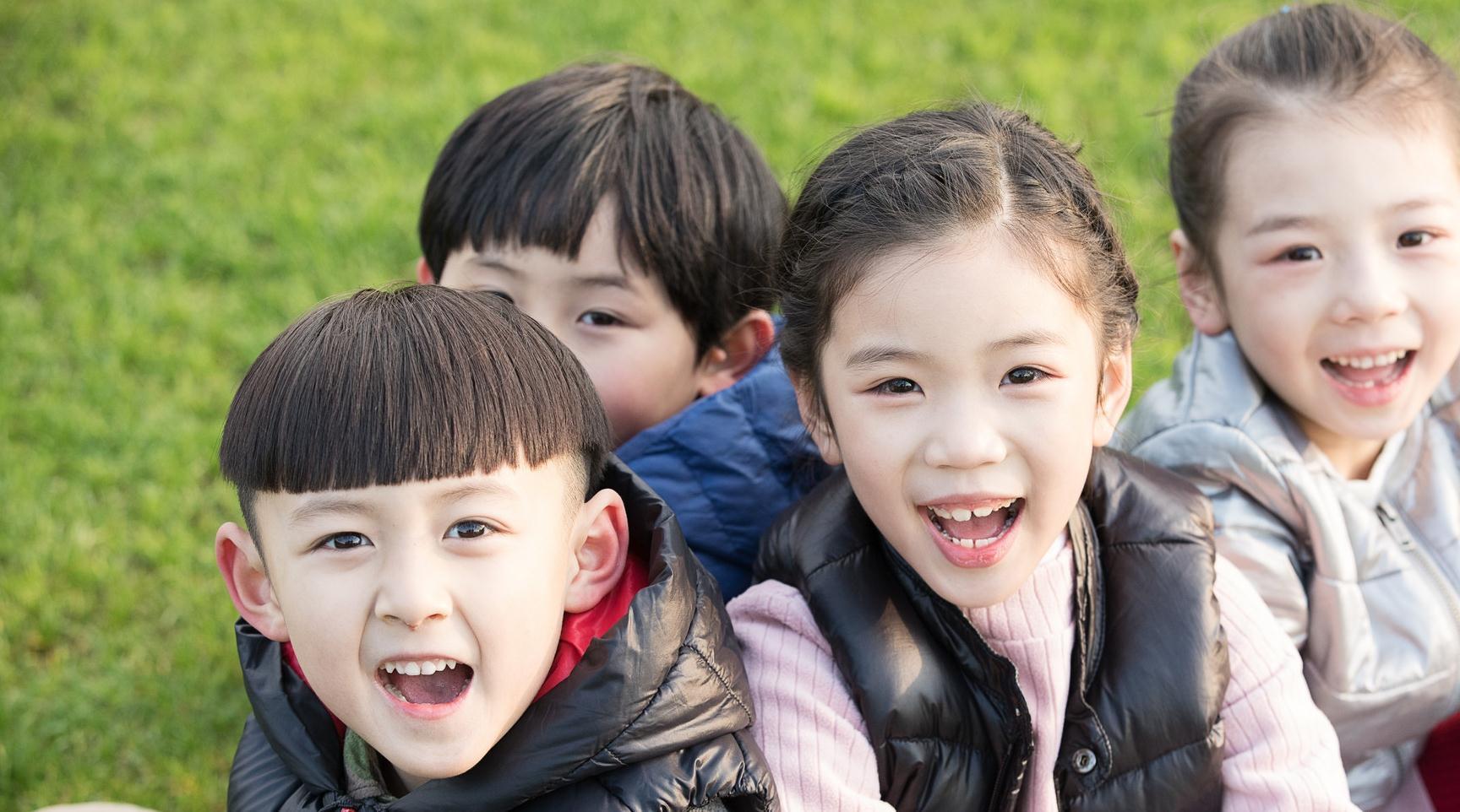 要点|冬季孩子上幼儿园如何穿衣?穿得厚不是标准,还要考虑孩子的特点