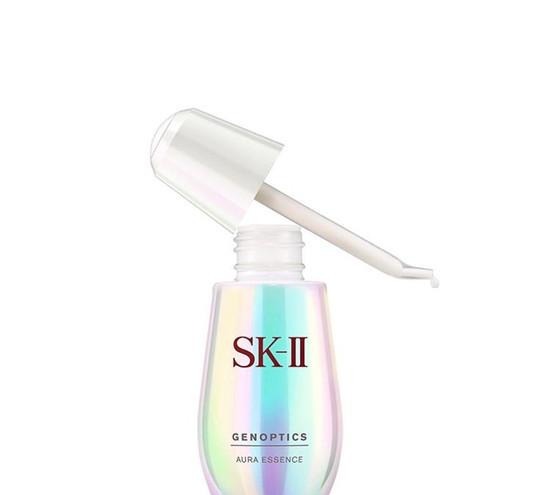 美容院|朋友去美容院花3万 效果还不如这6款美白淡斑精华液效果好