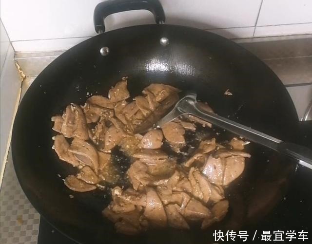 保护眼睛|猪身上这个东西对眼睛好,一头猪只有1个,经常用电脑的人要多吃