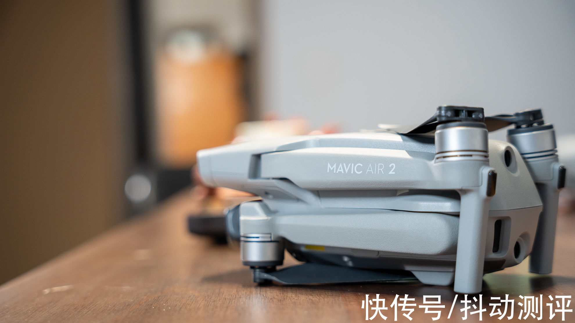 dji 小白初次体验大疆AIR2无人机（静态）