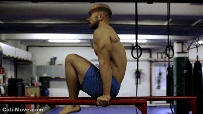 腹部|练腹肌别就做仰卧起坐和卷腹了，太低效了