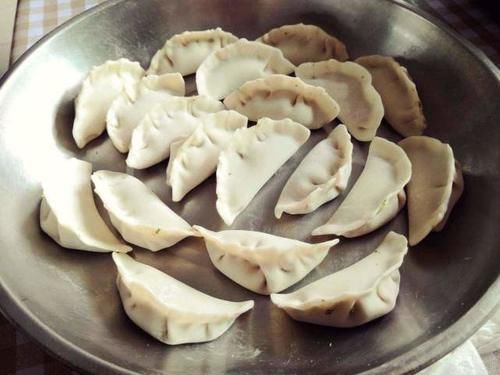 秋天包饺子,韭菜白菜靠边站,2块钱一斤,鲜香宜人,比韭菜还香