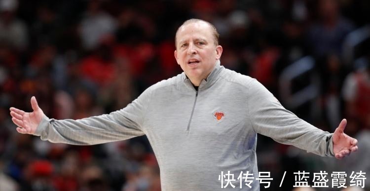 肯巴|锡伯杜目前不清楚沃克的膝伤程度 今天我们打得毫无能量!