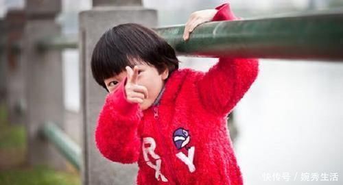 小常识|4岁男孩鼻血不止,送医院被告知“无法抢救”,只因宝妈这一举动