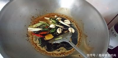 怪不得|卤牛腱时,记住不能放它,放它这锅就废了,怪不得牛肉又柴又难吃