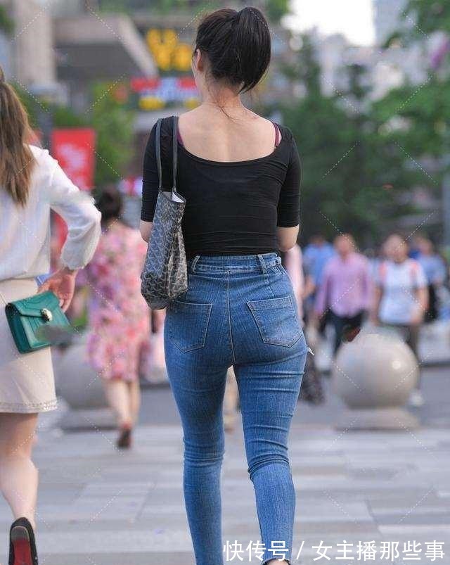 优雅 时尚别致的打底裤更显优雅大方的气质,简约也是一种美,傲娇迷人!