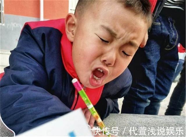 机器人|儿子被罚写“罗”字,妈妈拍照上传后意外火了,网友:赋予了灵魂