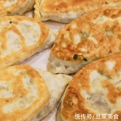 皮薄馅大|回味无穷的韭菜盒子（鸡蛋鲜虾馅）来拯救你的胃