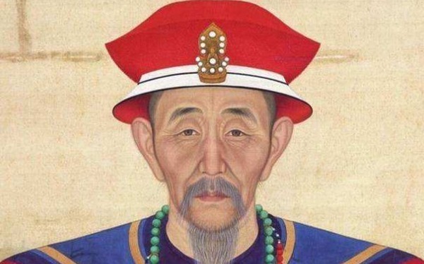 手握|鳌拜手握40万大军,为何宁死也不推翻康熙?你看康熙背后是谁