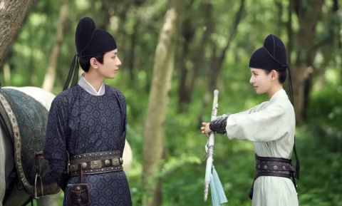 成毅|《与君歌》开播两天热度第1，成毅被吐槽没有帝王气势，太阴柔？