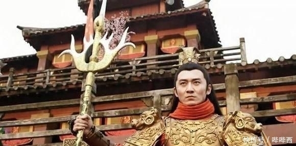 偃月|盘点史上最好听的五个冷兵器名称,青龙偃月刀第二,第一简直神作