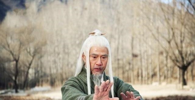 张太公@武松师傅警告武松千万要躲着两个人,武松不听劝告,结果受到教训