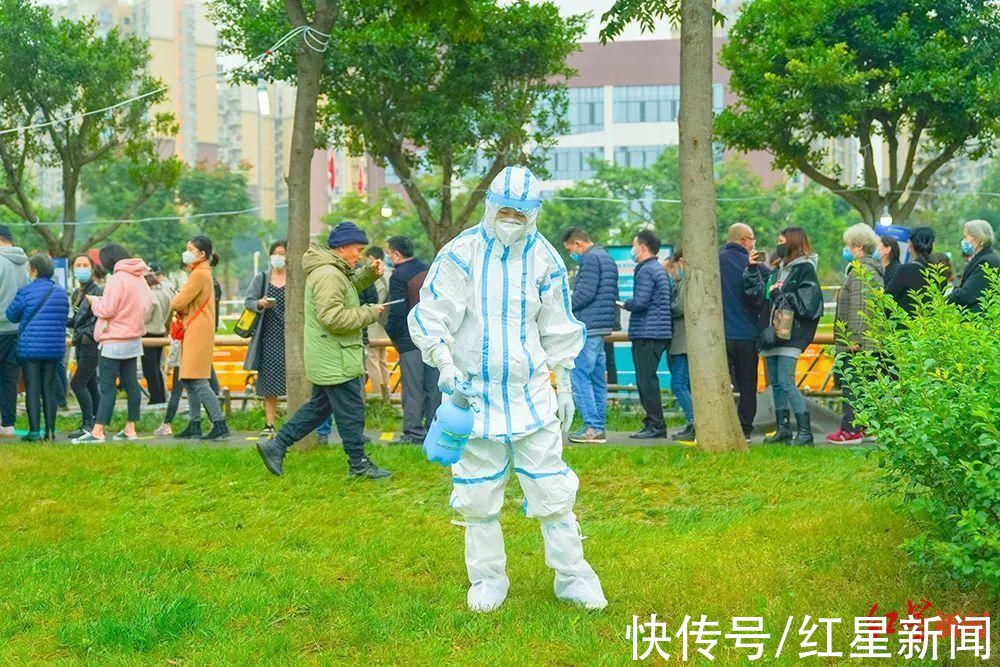 成都市第一人民医院|解封不解防！三级预检分诊，严格闭环管理 成都各大医院持续做好疫情常态化防控
